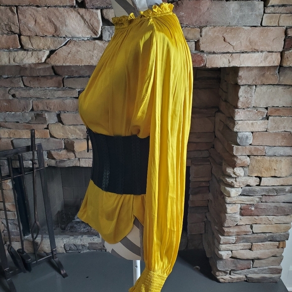 H&M Ruffle Collar Blouse SZ Med - Picture 2 of 6